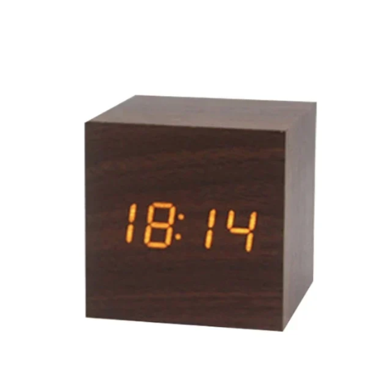 Wooden LED alarm clock with temperature display, digital time display and minimalist design – Perfect for bedroom and office | Noxord